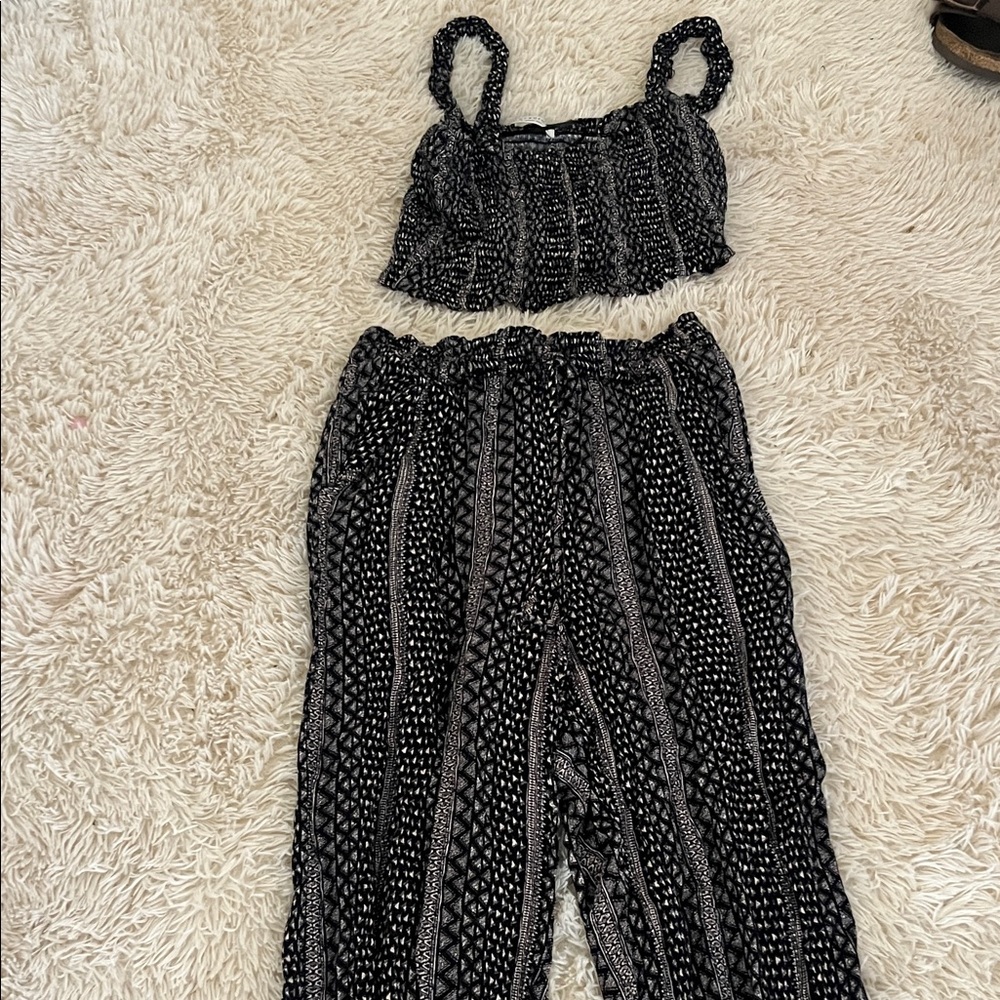 Smocked Crop Top & Wide-Leg Pants Set - Black Pattern